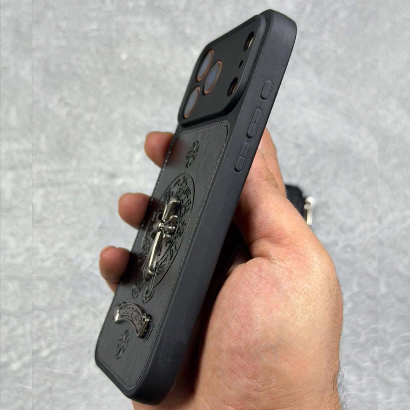 قاب Chrome Hearts آیفون